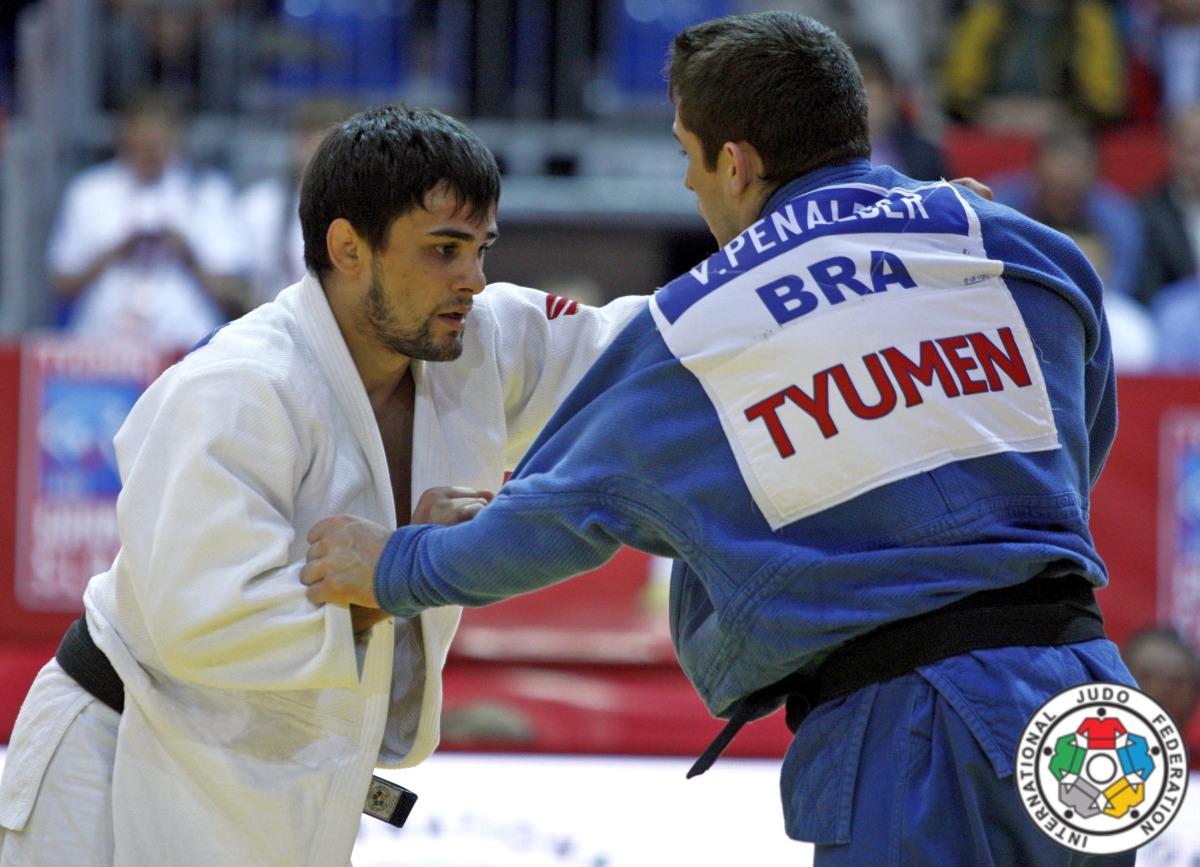 Спортивная форма дзюдо. Grand Slam Judo 2014 Tyumen. Наспинный номер дзюдо. Дзюдо наспинные номера IJF. Наспинный дзюдо Самара.