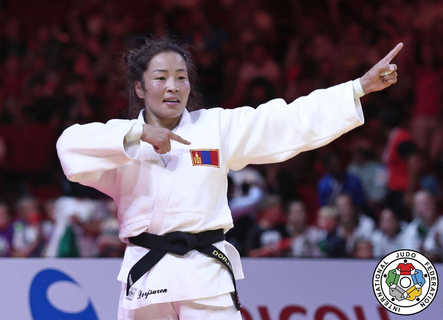 20170830_ijf_budapest_day3_u57_dorjsuren_sumiya_yoshida_tsukasa_1