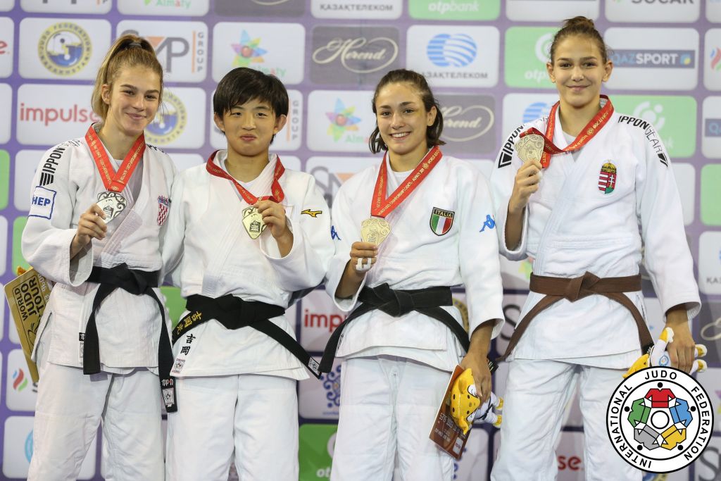 20190926_ijf_wchu18_almaty_final_48_edf_medal48kg2_podium_48